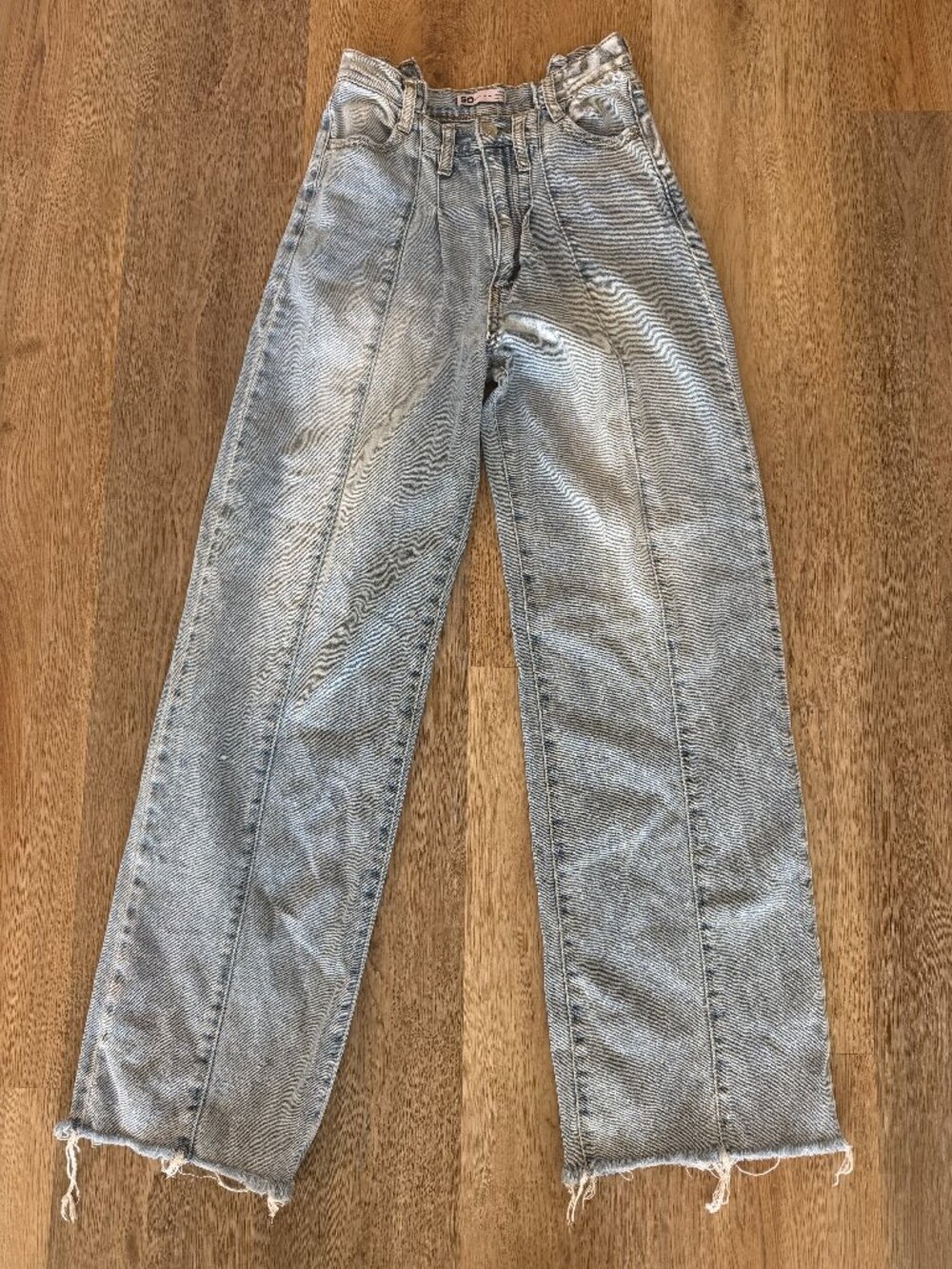 Women’s SO High Waisted Wide Legged Jeans - Size 1/25